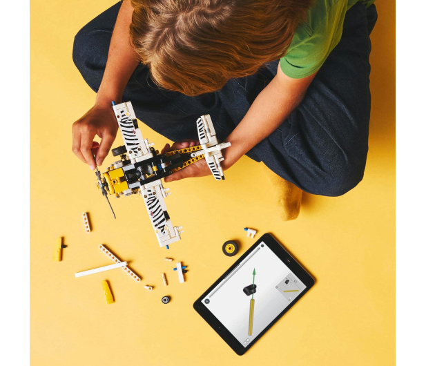 LEGO Technic 42198 Samolot transportowy - 1284088 - zdjęcie 15